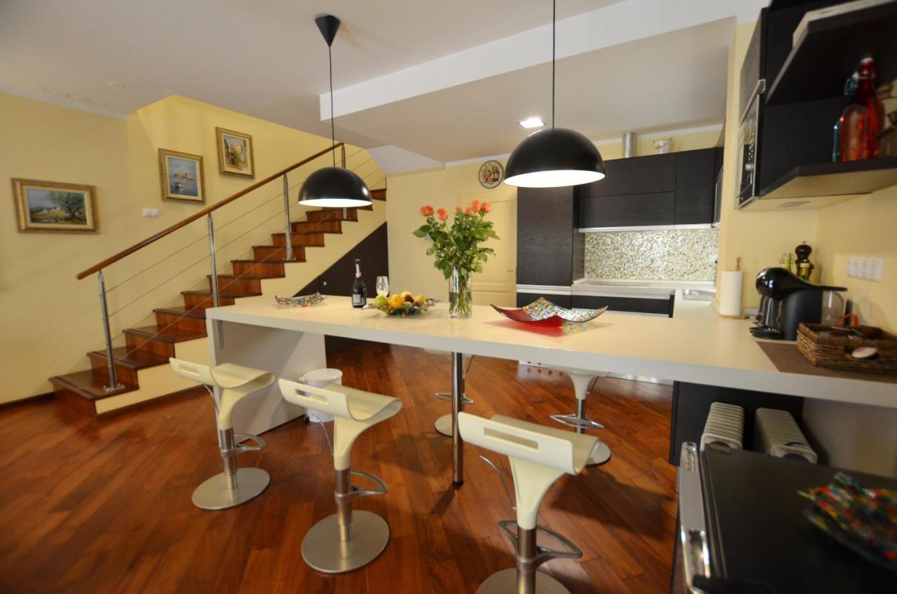 Apartment Delux Ровин Екстериор снимка