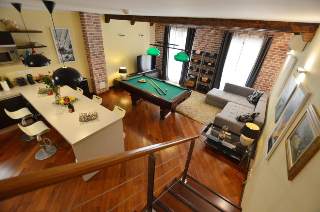 Apartment Delux Ровин Екстериор снимка