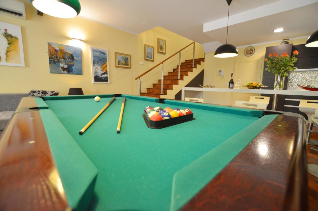 Apartment Delux Ровин Екстериор снимка